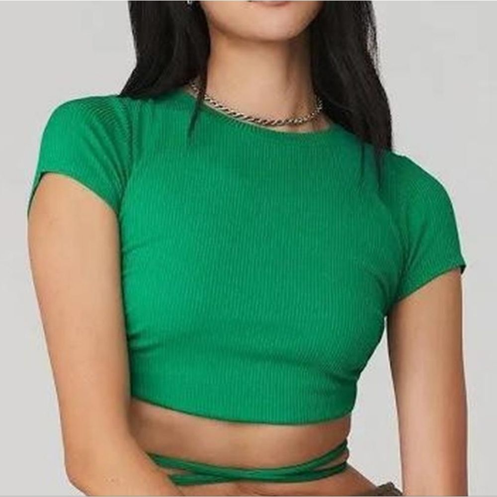 Alo Yoga Ribbed Manifest Short Sleeve Tee In Green Emerald
